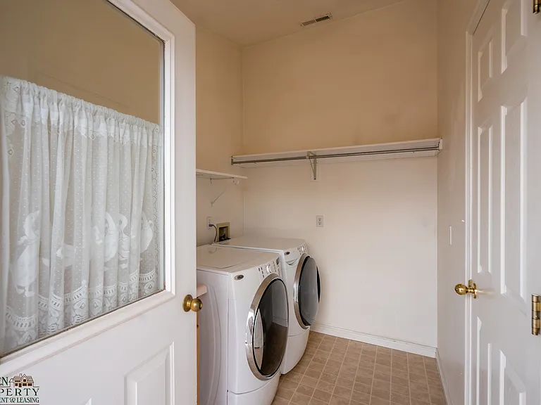 2342 W 1710 North Cir — Photo 20