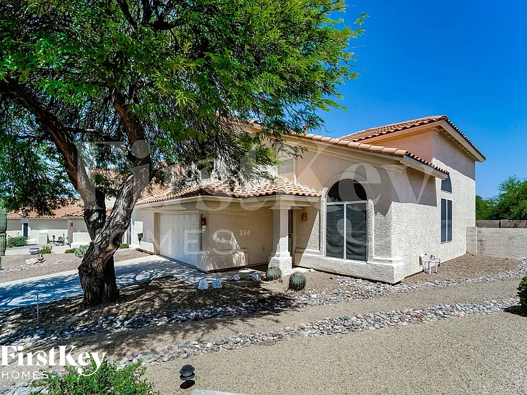 10205 E Sonoran Heights Pl — Photo 2