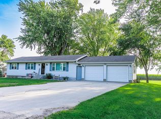 9457 11th Ave, Columbus, NE 68601