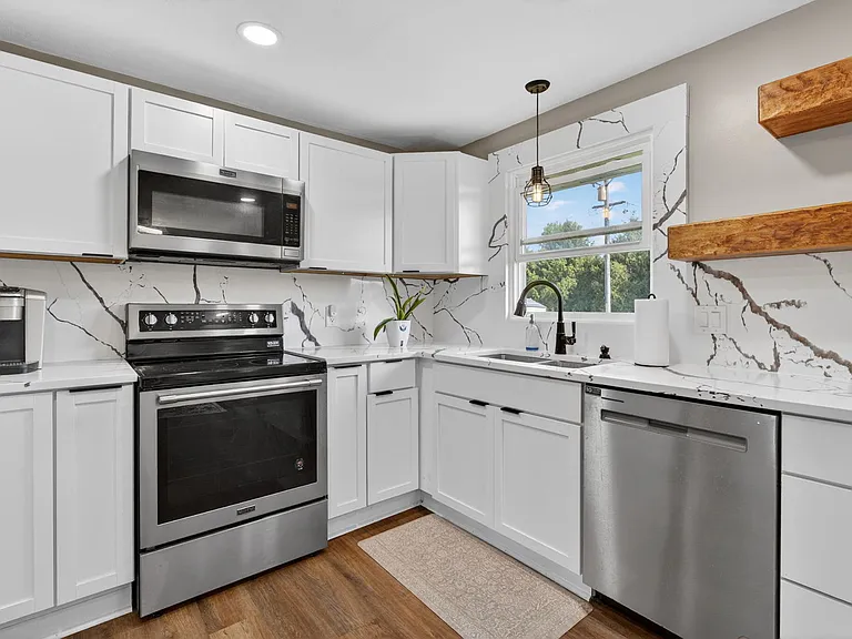 2091 W State Route 102 — Photo 17