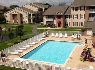 15745 Goddard Rd APT 208, Southgate, MI 48195