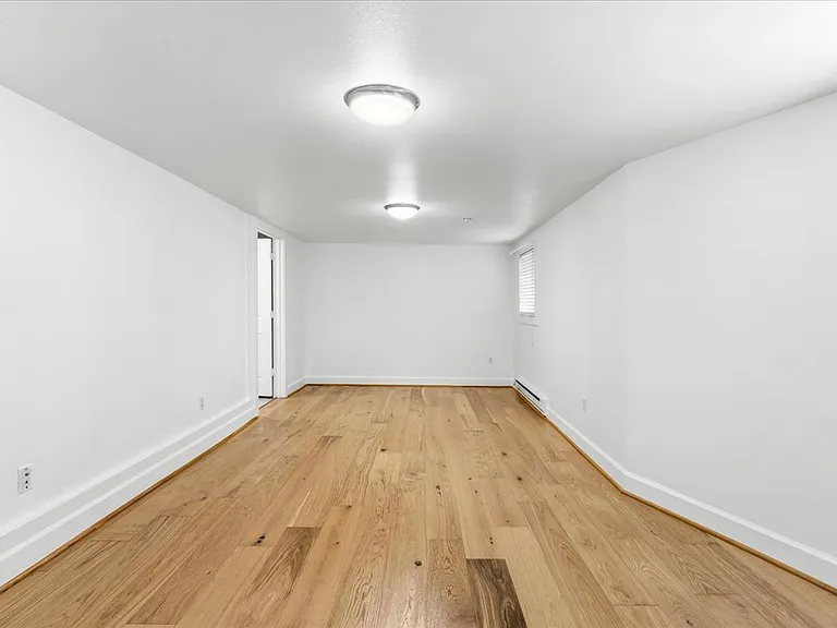 1714 NW Couch St #20 — Photo 13