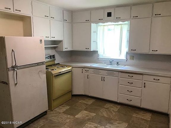 2nd image of 718 Wyoming St
