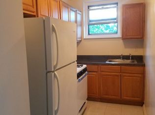 9410 60th Ave APT 3L, Elmhurst, NY 11373