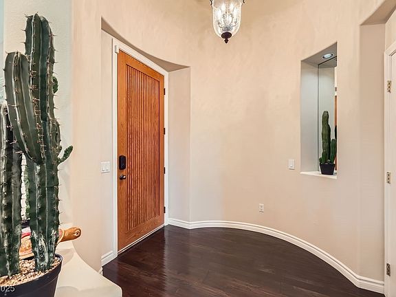 4th image of 10476 Tyler Park Ave