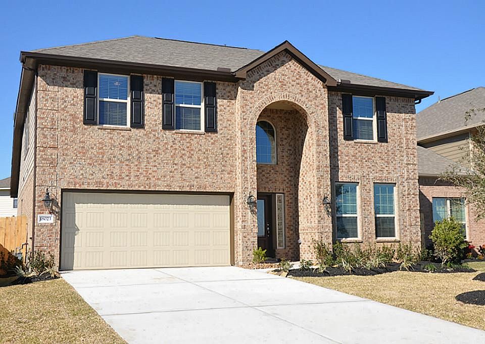 1st image of 18023 Tall Chestnut Ln
