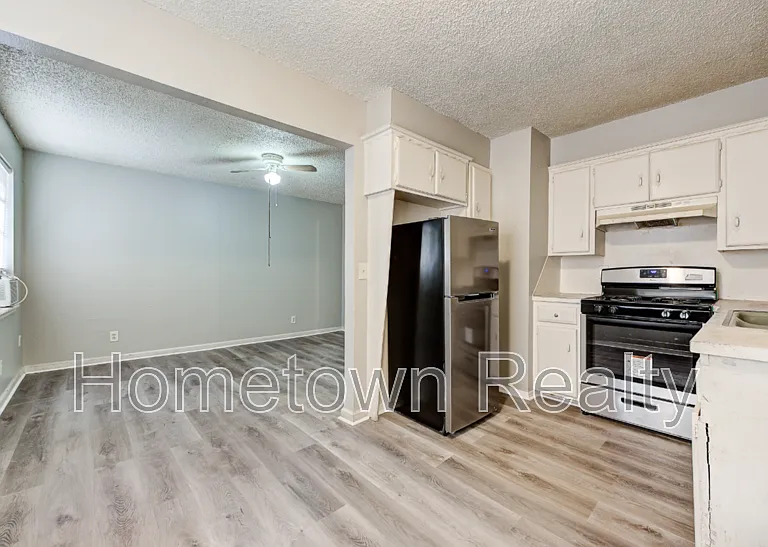 3333 S Walker Ave #3 — Photo 5