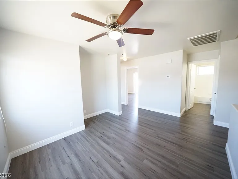 916 Clubview Dr — Photo 20