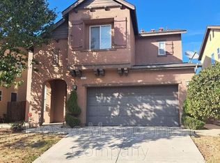 7472 E Ramona Way, Fresno, CA 93737