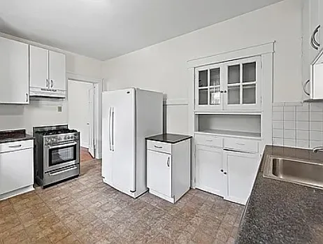 2 bed, 900 sqft, $1,600 — Photo 3
