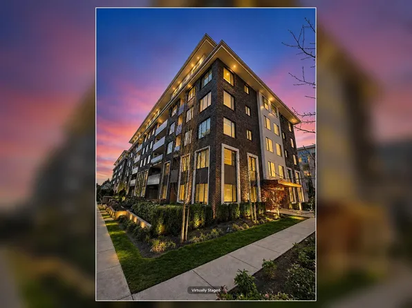 15858 Fraser Hwy #313, Surrey, BC V4N 6X4