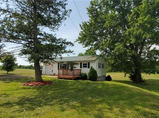 561 Biddlecum Rd, Fulton, NY 13069