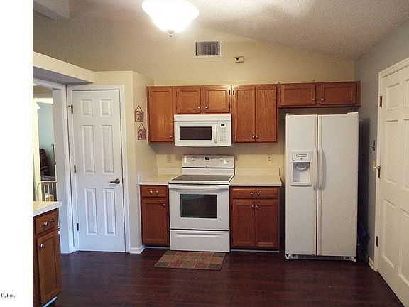 3rd image of 3549 Lazy Willow Ct