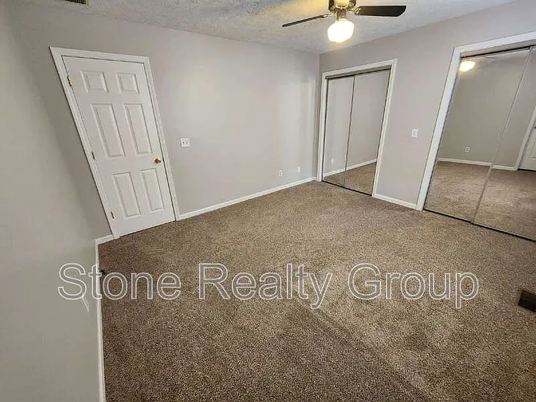 4874 Pine Ridge Ct — Photo 6