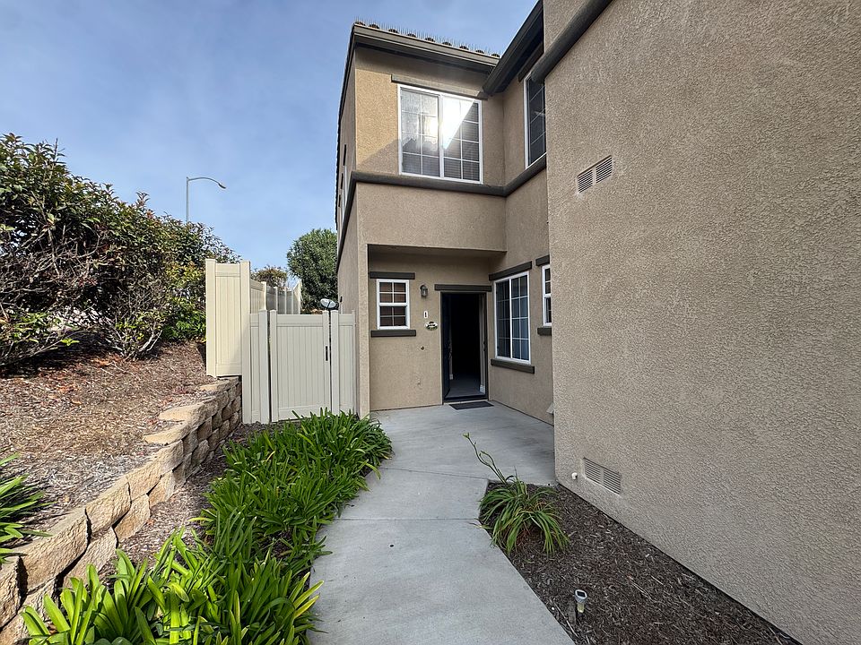 1st image of 6213 Avenida De Las Vistas Unit 1