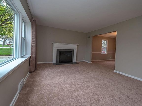 3rd image of 2320 N 101st St