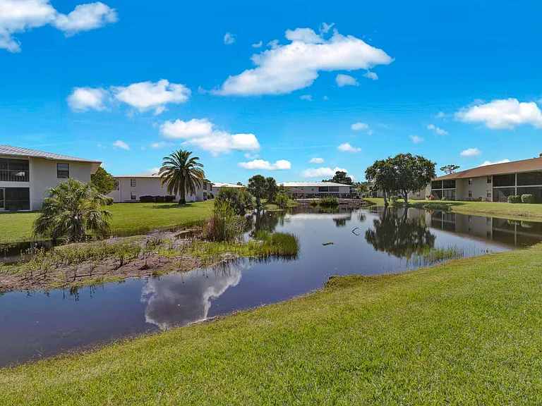 145 Cypress Way E #D-4 — Photo 33