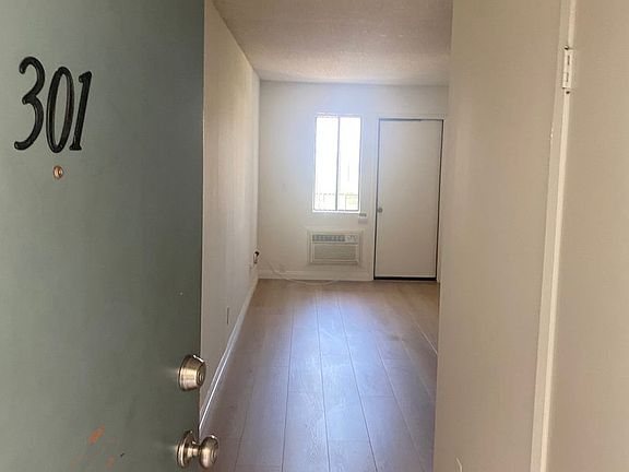 2nd image of 4225 Del Mar Ave APT 301