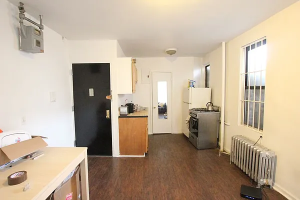 Rented by Bedford 6 Real Estate | media 6