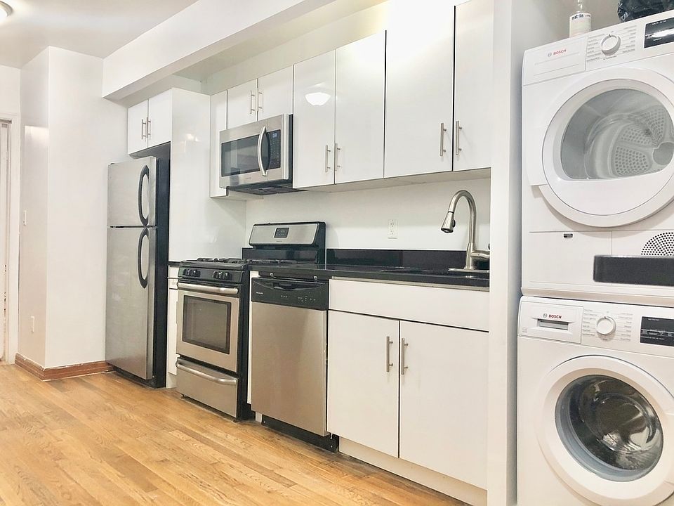 1st image of 553 Manhattan Ave #2