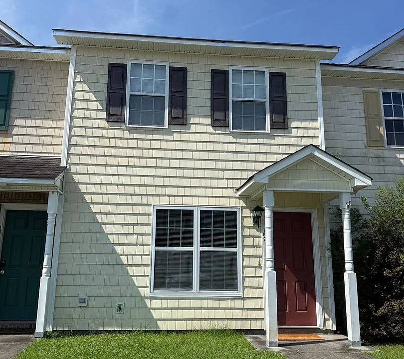 109 Bridgewood Dr