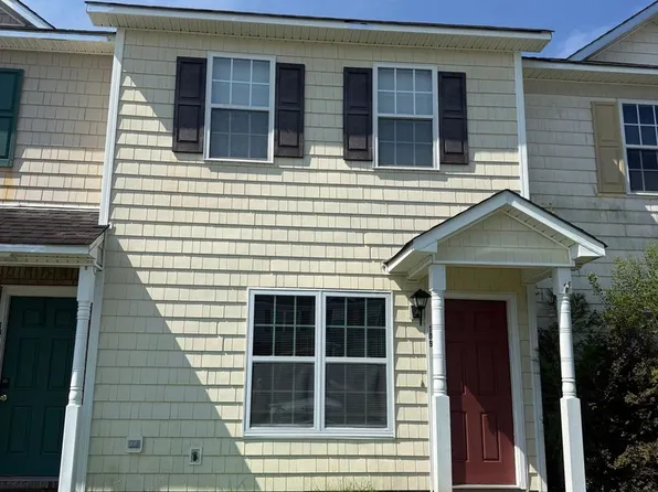 109 Bridgewood Dr, Jacksonville, NC 28546