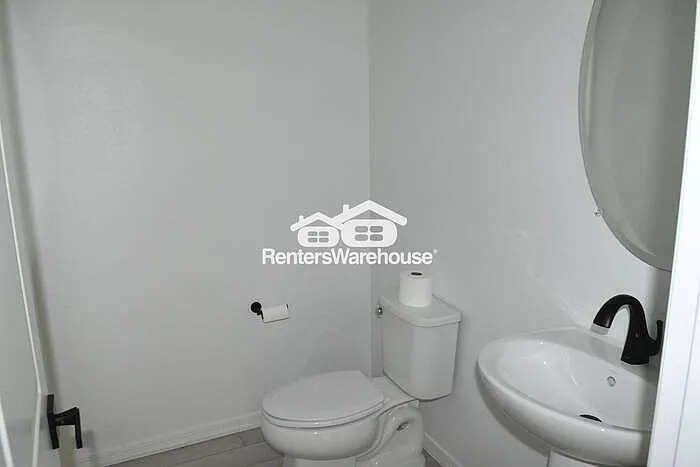 2700 N 216th Ave — Photo 5