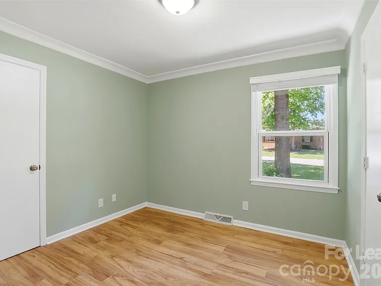 1440 Jodhpur Ct — Photo 14