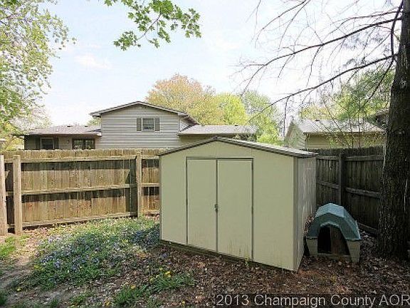 3rd image of 2008 Clover Ln