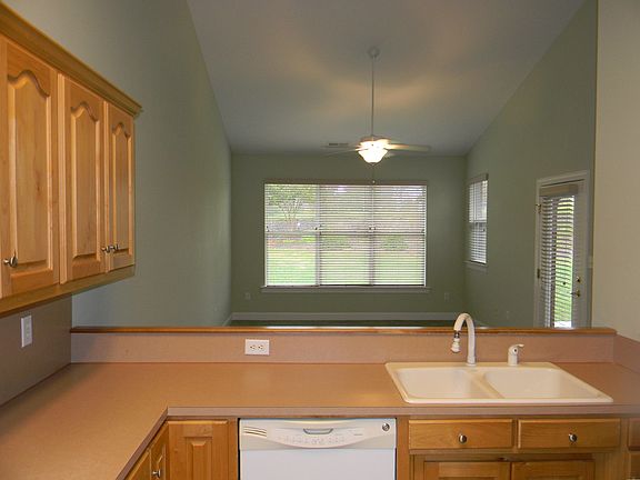 4th image of 3881 Sage Ct