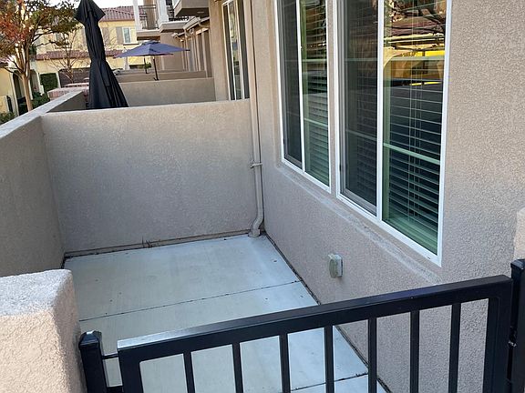 3rd image of 28786 Calle De La Paz Dr