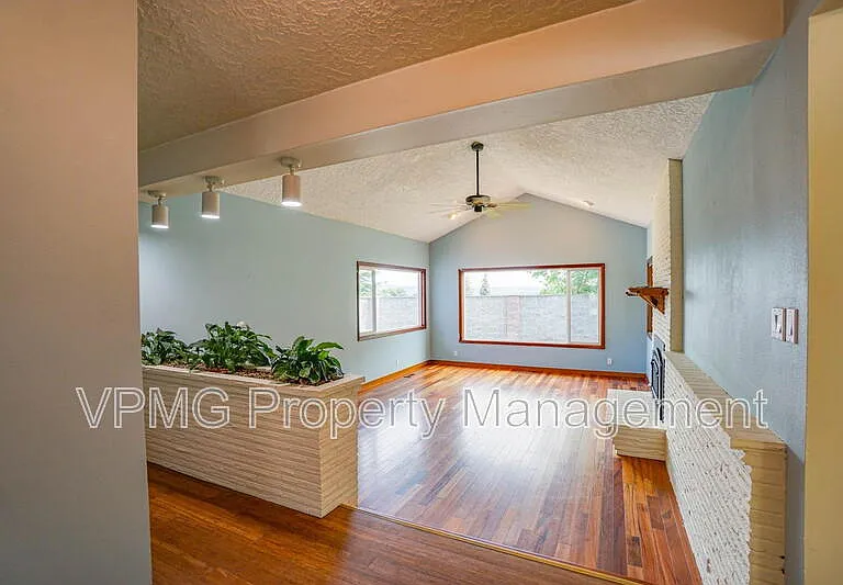 2008 NW Sierra Ln — Photo 6