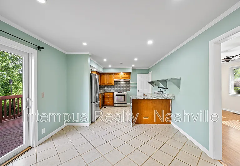 7020 Bonnamere Dr — Photo 6