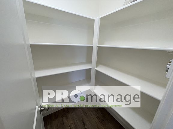 5th image of 3823 E Deloy Dr