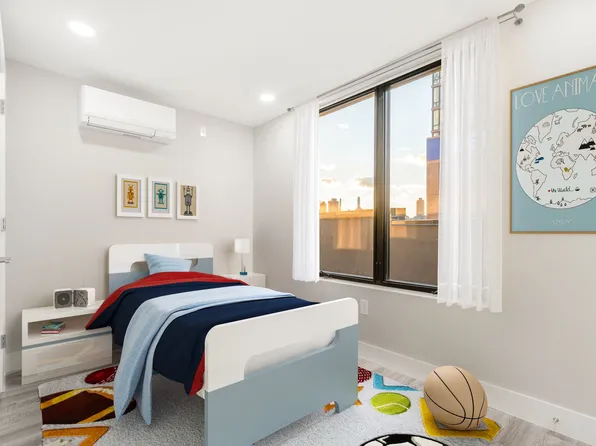 26-19 2nd Street image 3 of 8