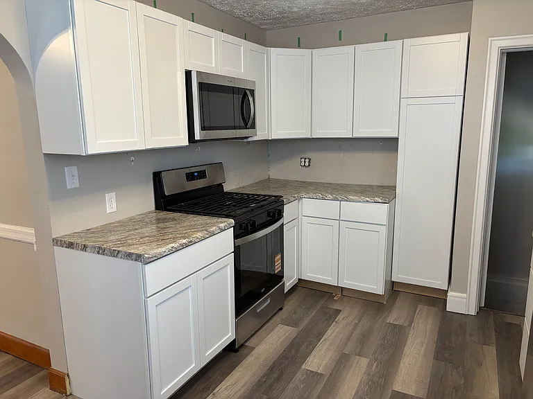 3230 Avenue F — Photo 24