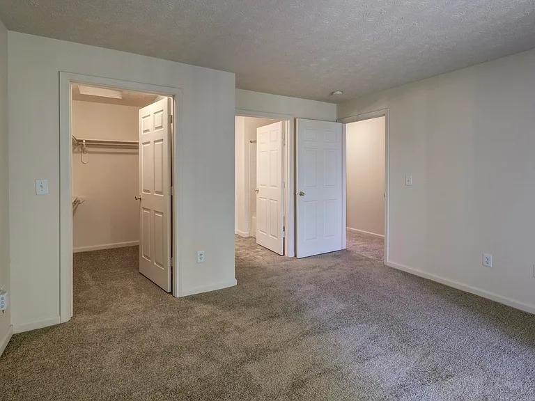 Trotters Pointe Apartments — Photo 22