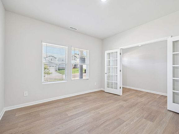 4th image of 713 Deschutes Dr #0