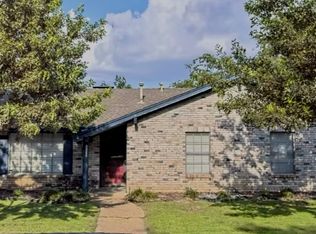 2637 Magnolia Dr, Irving, TX 75062