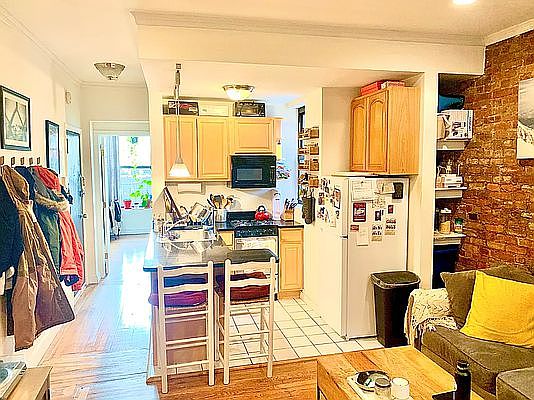 1st image of 90 Pierrepont St APT 4C