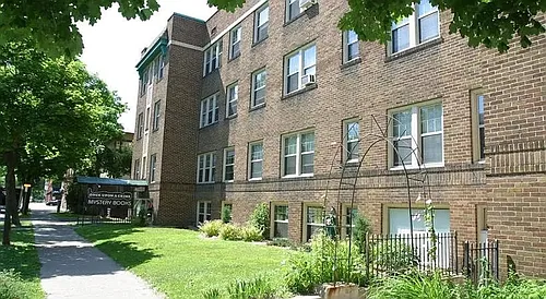 2552 Garfield Ave S Photo 1