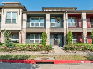 414 Via Regatta St, Webster, TX 77598