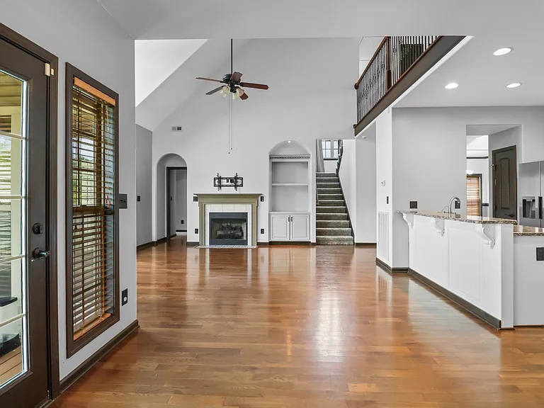 869 E Accipiter Cir — Photo 5