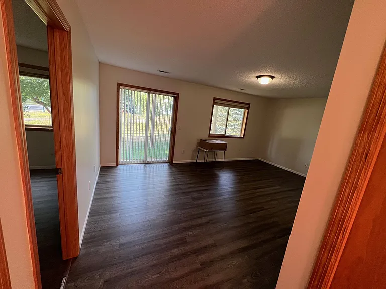 1001 Drew Dr — Photo 12