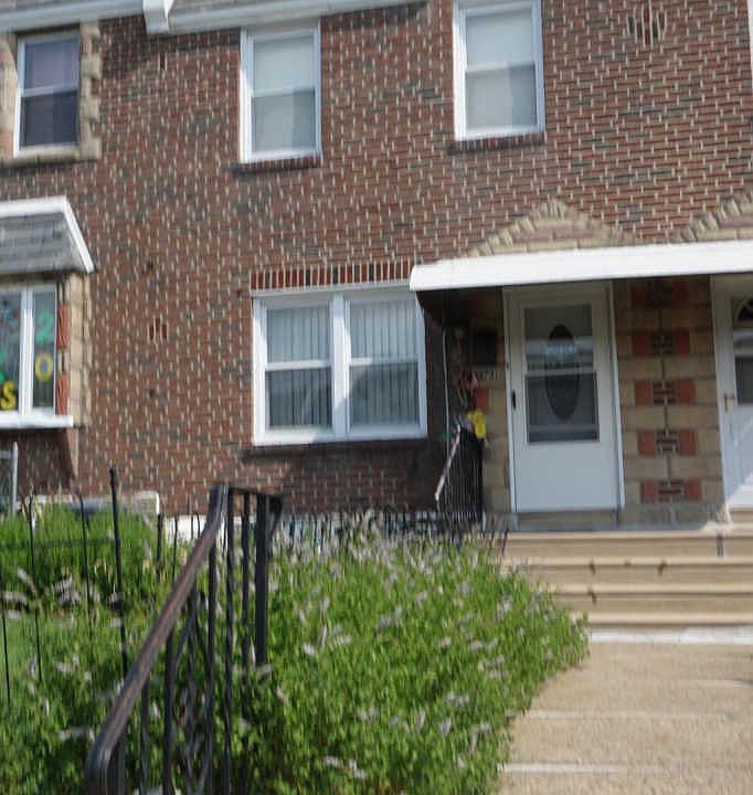 1st image of 6621 Montague St