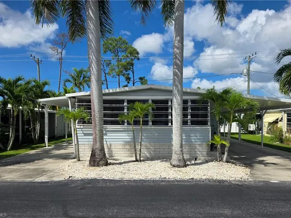 9 Navajo TRL, NAPLES, FL 34113