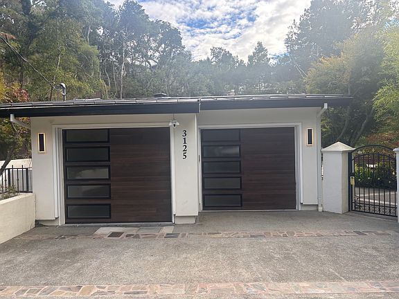 2nd image of 3125 Canyon Rd