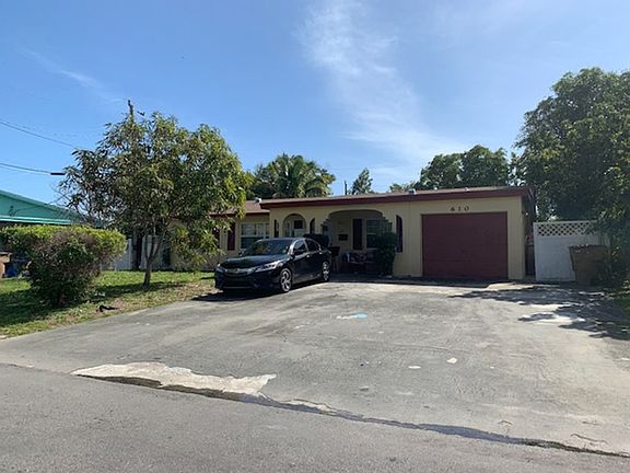 2nd image of 610 SW 14th Ct