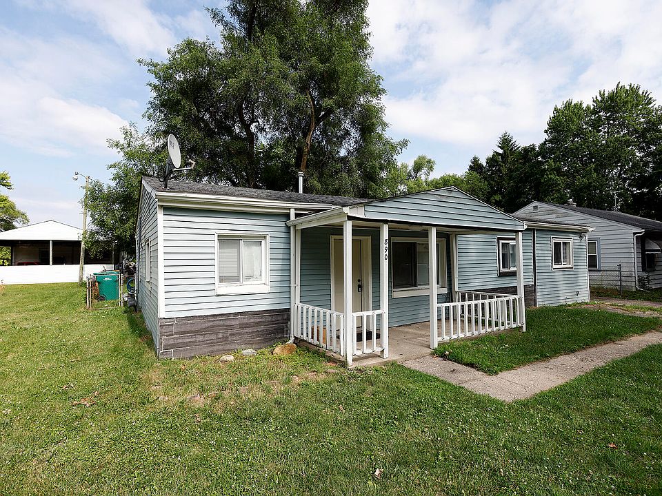 1st image of 890 Dons Dr