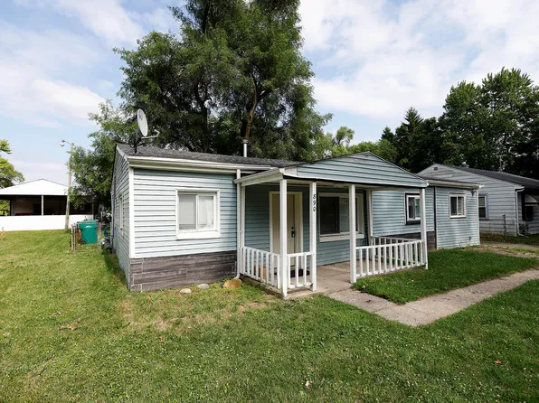 890 Dons Dr, Ypsilanti, MI 48198